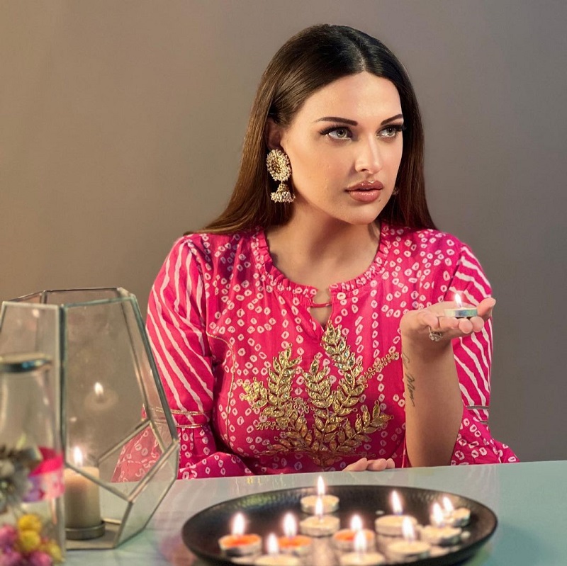 Himanshi Khurana